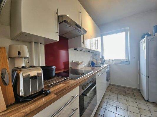 Küche mit EBK - Ansicht 1