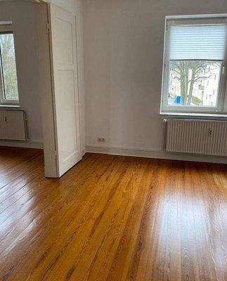 Wohn- / Arbeitszimmer Bild 3