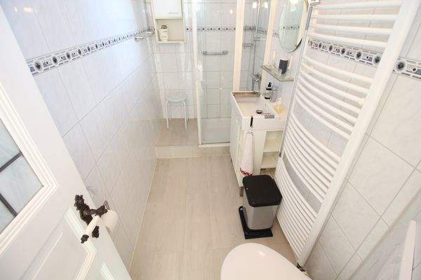 Duschbad im Erdgeschoss