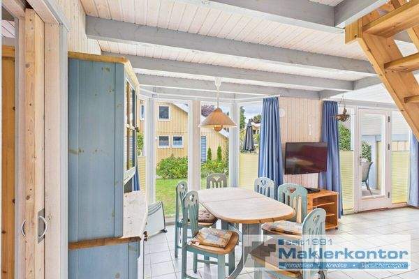 Wohnzimmer mit Essbereich