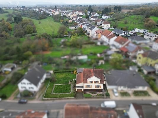 Einfamilienhaus mit Baugrundstück in Nalbach-Piesbach