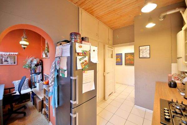 Küche & geschlossene Loggia