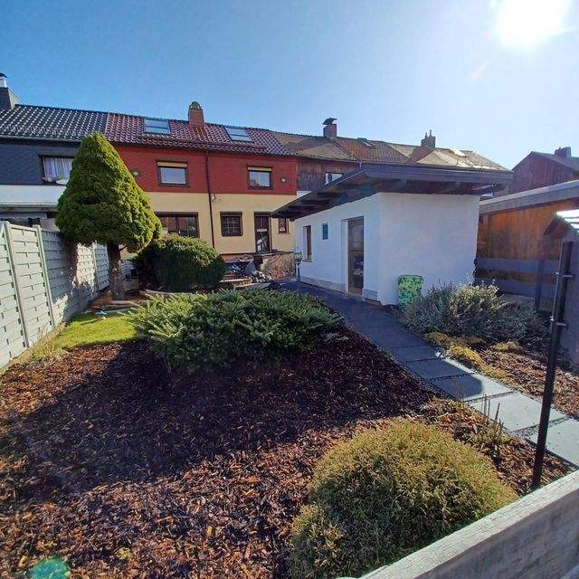 Wunderschönes Reihenmittelhaus nach Sanierung ab 04.2026 Zwickau stadtnah zu vermieten - Foto 1