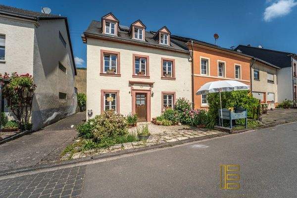 Vorderansicht des Hauses