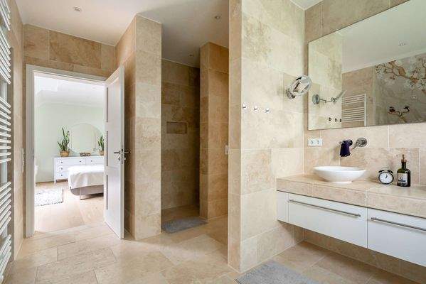 Tageslichtbad - Ansicht 2