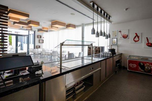 Essensausgabe (2).jpg