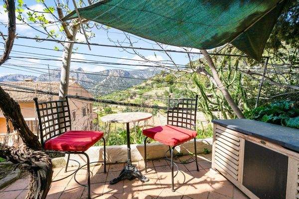 Bunyola- Stadthaus-Pool-Views (23)