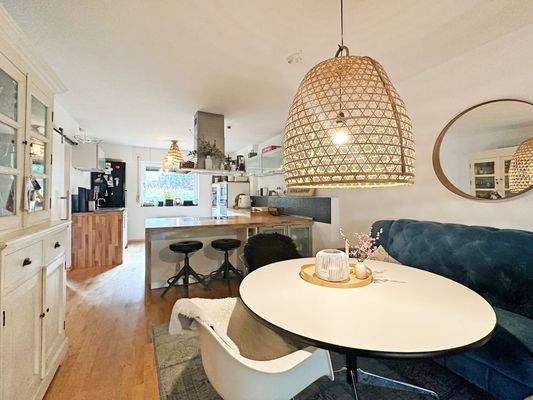 Offener Koch-/Essbereich