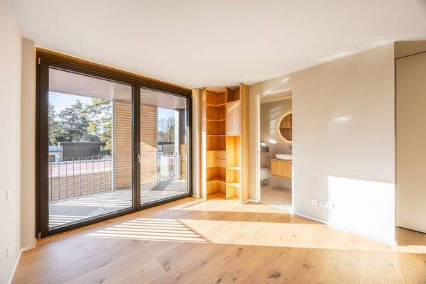 Masterschlafzimmer mit Bad