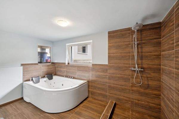 UG | Bad und Waschküche