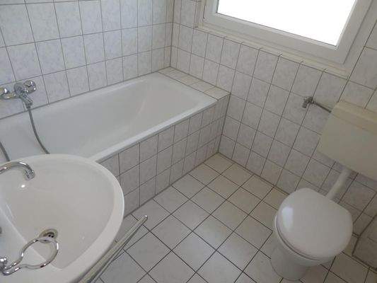 Badezimmer mit Wanne