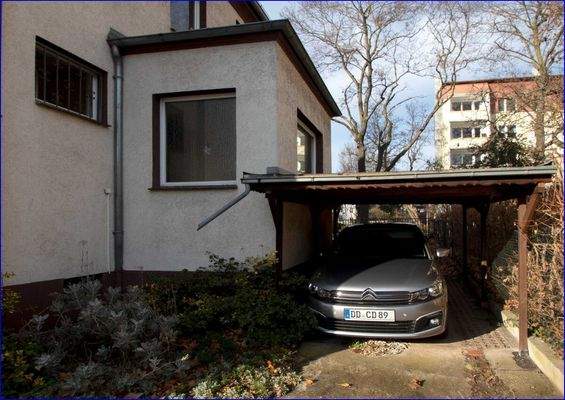 Carport-am-Vorhaus