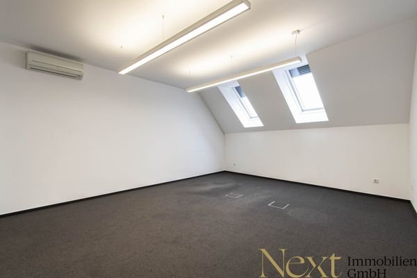 Büro VI (5.OG)
