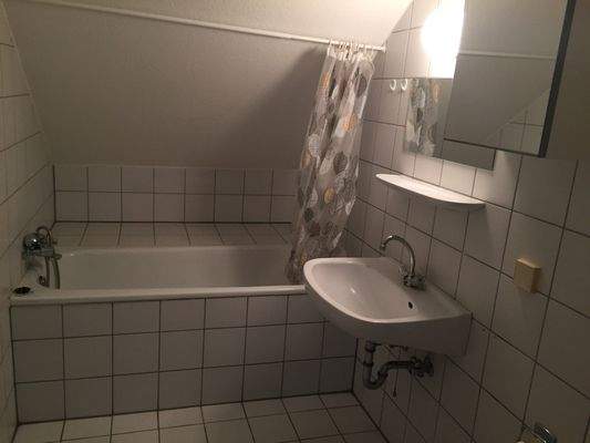 Badezimmer mit Badewanne