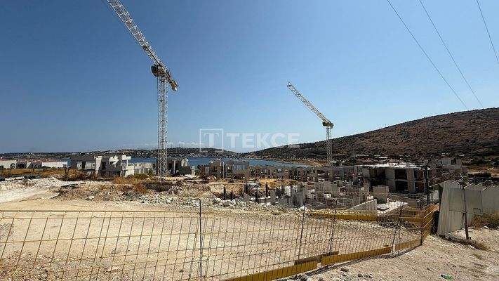 Detached Beachfront Villas with Swimming Pool in İzmir Çeşme