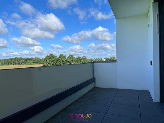 ..im 1. und 2. Obergeschoss mit Balkon..