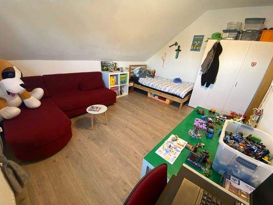 Kinder oder Arbeitszimmer im OG (2)