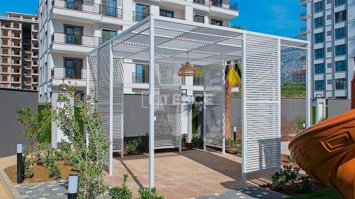 1-Bedroom Real Estate in a Central Location in Alanya