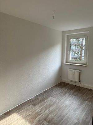 Kinder-/Arbeitszimmer 1