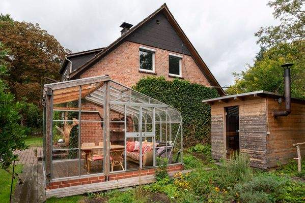 Sommergarten und Sauna