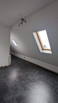 Schlafzimmer DG.jpeg