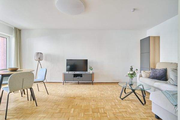Wohn- und Esszimmer - Hochparterre