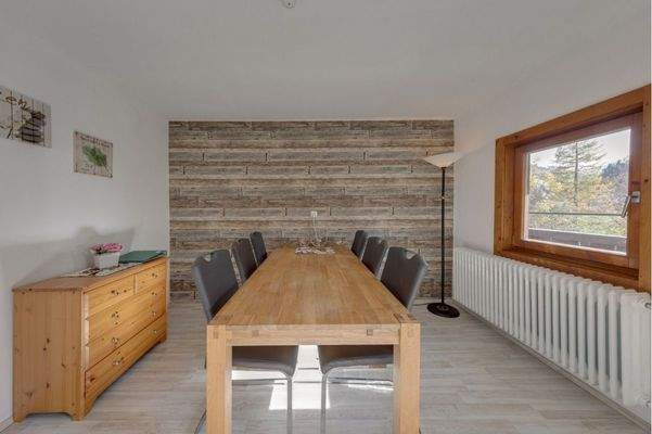 Esstisch im Appartment