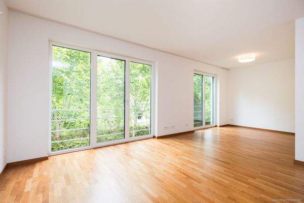 Kinderzimmer mit Blick ins Grüne 