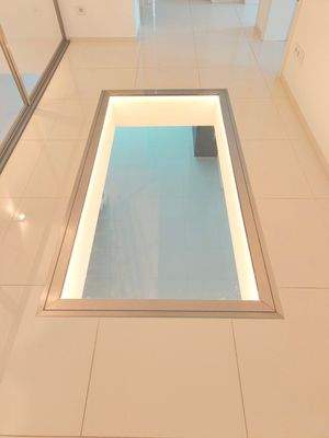 beleuchtete Bodenplatte