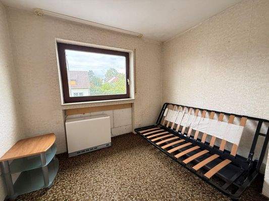 OG kleines Kinderzimmer oder Büro 