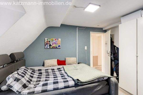 Schlafzimmer 1