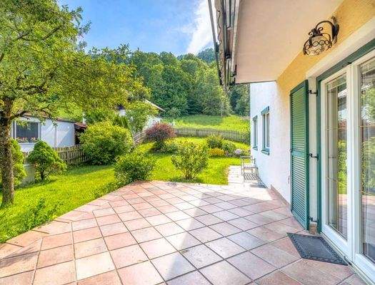 HP3-Einfamilienhaus-Hallein-Terrasse