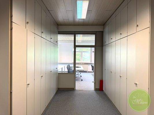 Rcihtig VIEL Platz ... 