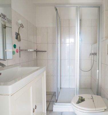 Bad Einliegerwohnung