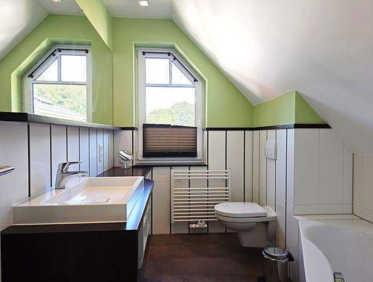 Wannenbad DG kl. Whg.