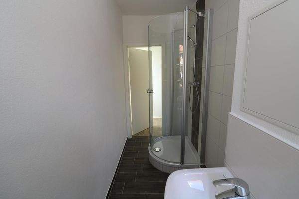 Beispiel Bad mit Dusche