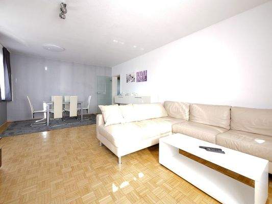 095 1 Wohnzimmer Esstisch (1 von 1).jpg