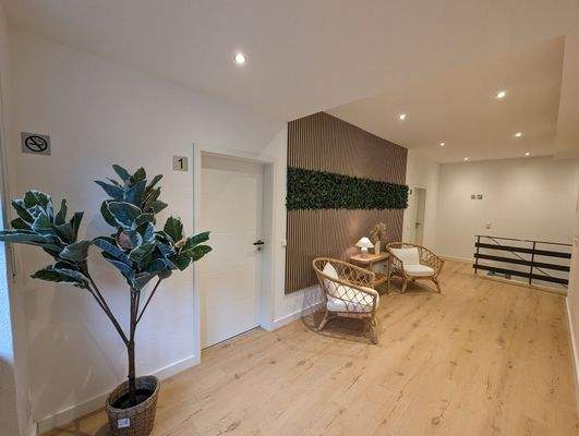 PXL_20240415_142710792-min