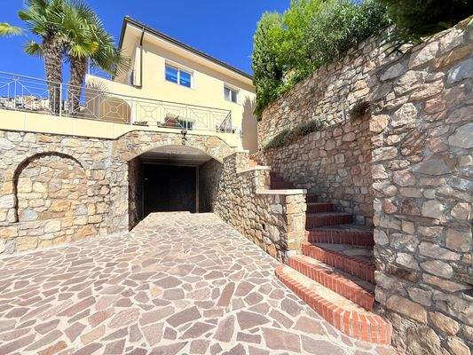 PE_1049_TERRA ITALIA IMMOBILIEN_LIGURIEN_VILLA_PER