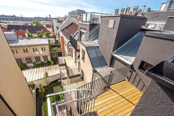Terrasse mit Weiblick