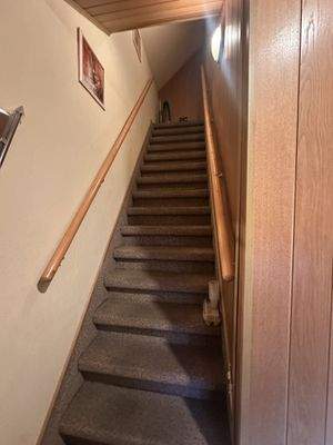 Treppe zum Obergeschoss