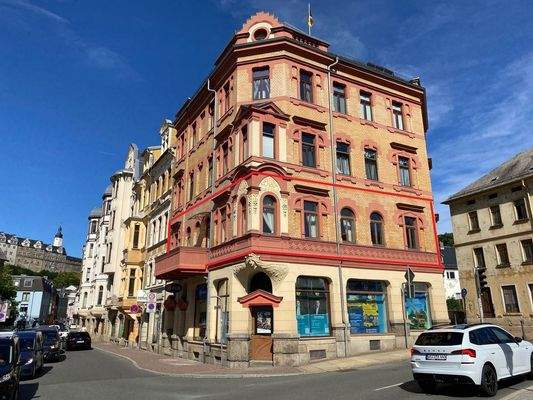 Hausansicht mit markierter Wohnung.jpg