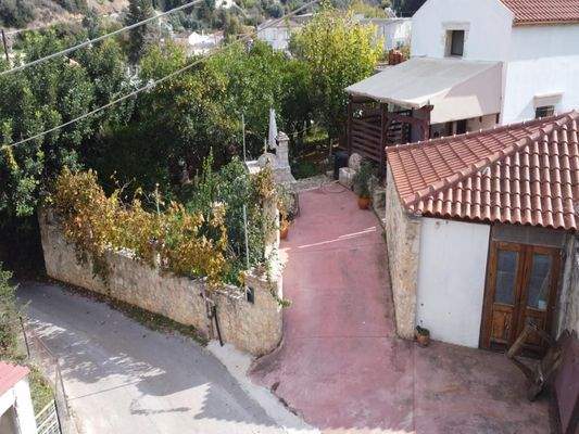 Kreta, Manoliopoulo: Schönes Haus in ruhiger Lage zu verkaufen