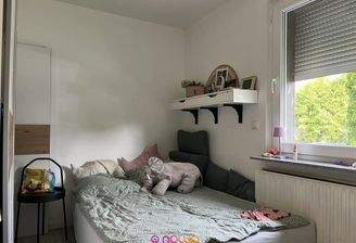 Für Ihr Kind? Oder Ihr Büro? Ein weiteres Zimmer im Erdgeschoss.