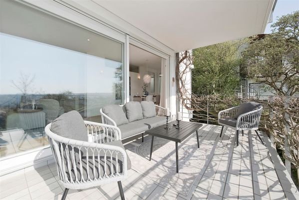 Balkon mit Gartenzugang