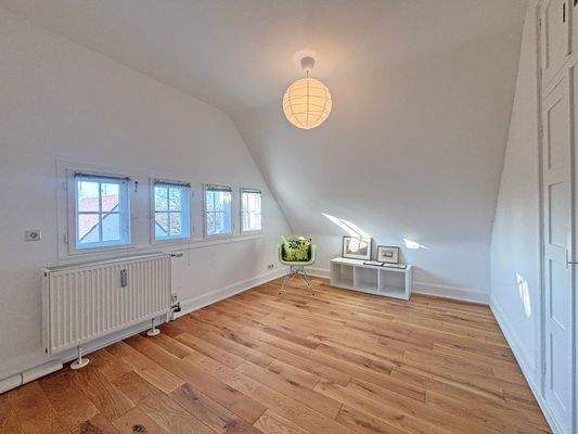 Ankleide - Büro.jpg