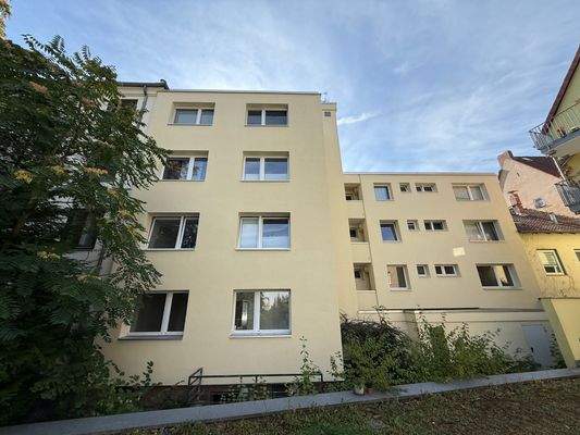 rückw. gedämmte Fassade