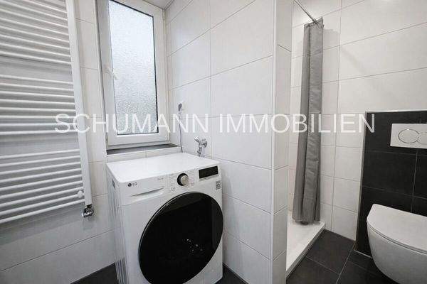 Anbau_Duschbad mit Waschmaschinenanschluss