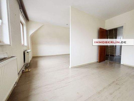 6 Schlafzimmer OG Kopie.jpg