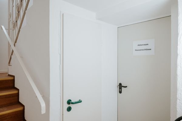 Eingang Archiv Keller